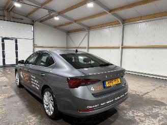 Skoda Octavia 1.4TSI iV PHEV 110kW Automaat picture 12