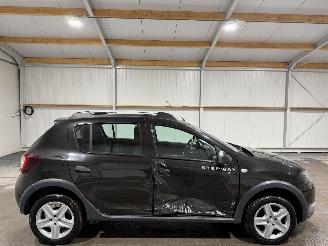 Schadeauto Dacia Sandero 0.9TCe 66kW Stepway Laureate 2014/2