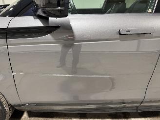 Land Rover Range Rover Evoque P200 AWD 2.0 147kW R-Dynamic SE picture 23