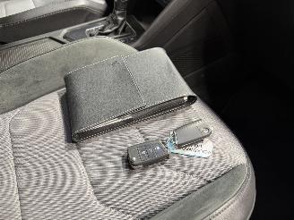 Volkswagen Tiguan 1.5TSI 110kW Automaat ACT HighLine Bussines R  Panoramadak picture 16