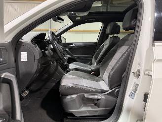 Volkswagen Tiguan 1.5TSI 110kW Automaat ACT HighLine Bussines R  Panoramadak picture 15