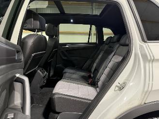 Volkswagen Tiguan 1.5TSI 110kW Automaat ACT HighLine Bussines R  Panoramadak picture 17
