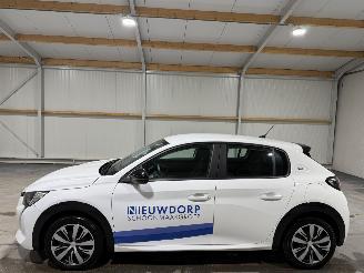 Peugeot e-208 EV 50kWh 100kW Active picture 8