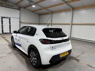 Peugeot e-208 EV 50kWh 100kW Active picture 12