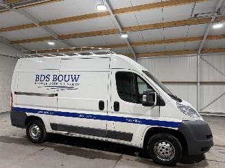 Citroën Jumper 33 2.2HDI 81kW L2H2 Airco picture 2