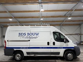 Vaurioauto  commercial vehicles Citroën Jumper 33 2.2HDI 81kW L2H2 Airco 2013/7