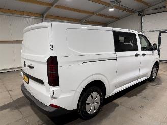 Volkswagen Transporter Electric 64kWh 100kW Life picture 5