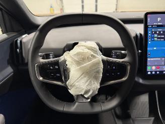 Volvo EX30 69kWh 200kW Single Motor Extended Range Plus picture 32