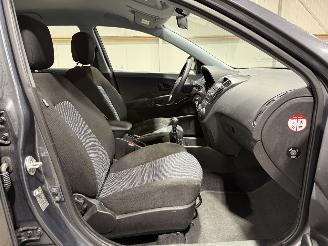 Kia Cee d 1.4 80kW X-Tra ISG Airco picture 20