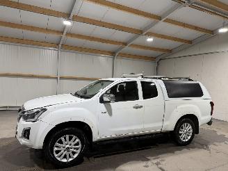 Isuzu D-Max 1.9d 120kW Automaat Extended Cab X-Country picture 9