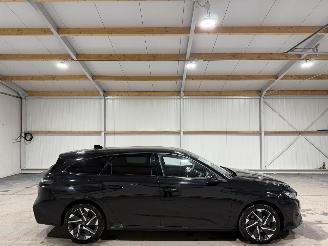 Vaurioauto  passenger cars Peugeot 308 SW 1.2PureTech 96kW Allure 2024/11