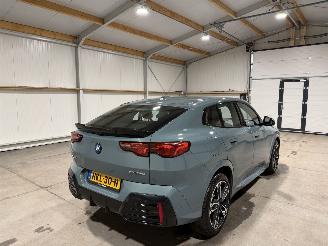 BMW iX2 67kWh 150kW Edrive 20 picture 6