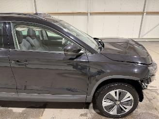 Skoda Karoq 1.5TSI 110kW ACT Business Edition Pano picture 14