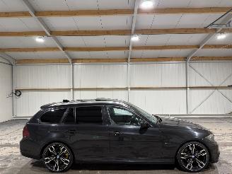 krockskadad bil auto BMW 3-serie 330d 3.0 180kW Automaat Pano Leder 2011/5