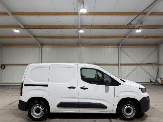 skadebil bedrijf Peugeot Partner 1.6BlueHDI 55kW Premium Schuifdeur 2019/6