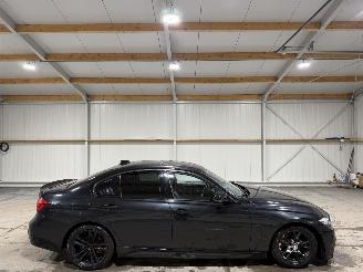Schadeauto BMW 3-serie 320i 135kW Automaat Schuifkantel M Sport Edition 2019/1
