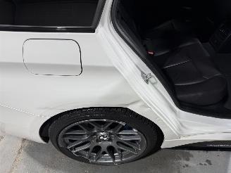 BMW 3-serie 330i 185kW Automaat High Executive picture 18