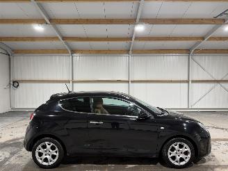 Vaurioauto  passenger cars Alfa Romeo MiTo 0.9TwinAir 73kW Exclusive 2015/10