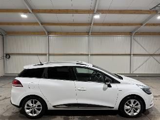 Damaged car Renault Clio 1.5dCi 66kW Ecoleader Limited 2018/1