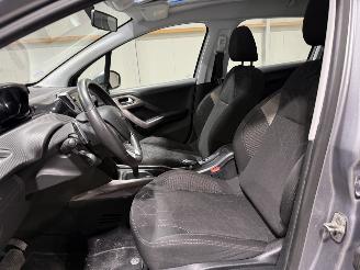 Peugeot 2008 1.2PureTech 60kW Automaat Pano Active picture 16