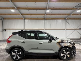 krockskadad bil auto Volvo XC40 70kWh 170kW Recharge Ultimate Pano 2023/6