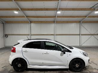 skadebil auto Kia Rio 1.4CVVT 80kW Executiveline Airco 2015/3