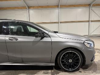 Mercedes A-klasse 180 90kW Automaat Pano Ambition picture 14