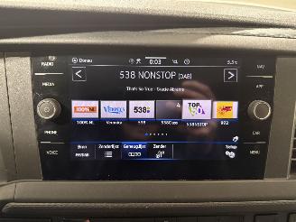 Volkswagen Transporter 2.0TDI 81kW L2H1 2xSchuifdeur Navi picture 17