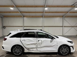 krockskadad bil auto Kia Ceed 1.5T-GDI 103kW Automaat Pano GT-Plusline 2025/9