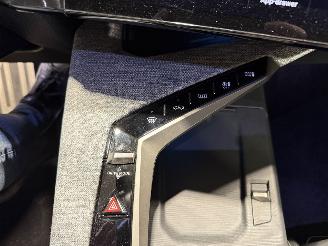 Peugeot e-3008 73kWh 157kWh GT Avantage 210 picture 42