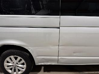 Volkswagen Transporter 2.0TDI 103kW DC Highline picture 26