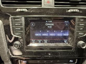 Volkswagen Golf 1.6TDI 77kW Highline Navi picture 17