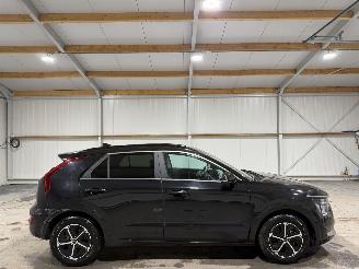 uszkodzony samochody osobowe Kia Niro 1.6GDi 77kW Hybrid DynamicPlusLine 2024/11