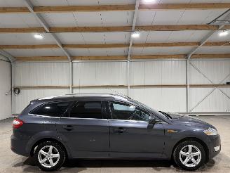 Vaurioauto  passenger cars Ford Mondeo 2.0 16V 107kW Limited 2010/9
