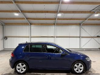 Coche accidentado Volkswagen Golf 1.0TSI 81kW Comfortline Business 2017/10