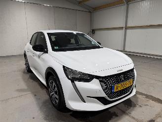 Peugeot e-208 50kWH 100kW Active picture 3