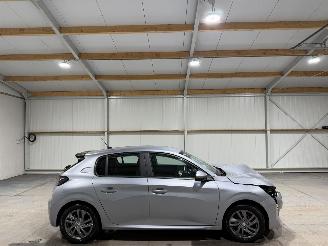 Avarii autoturisme Peugeot 208 1.2PT 74kW Automaat Blue Lease Active 2021/7