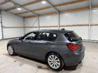 BMW 1-serie 120i 135kW Automaat High Executive picture 11