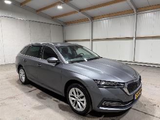 Skoda Octavia 1.4TSI ivPHEV 110kW Automaat Edition picture 2