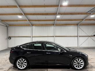 Damaged car Tesla Model 3 75kWh Long Range 258kW AWD 2019/6