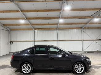 škoda osobní automobily Skoda Octavia 1.0TSI 85kW Automaat  Style Business Panoramadak 2019/1