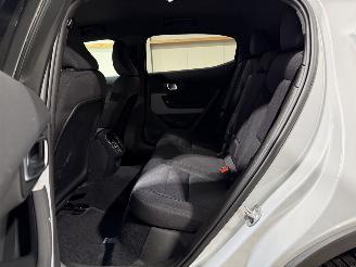 Polestar 2 70kWh Standard Range 200kW Single Motor picture 36