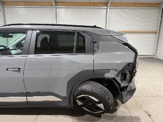 Kia EV3 81.4kWh 150kW PLUS picture 13