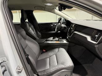 Volvo V-60 2.0B4 145kW Automaat Essential Edition picture 40