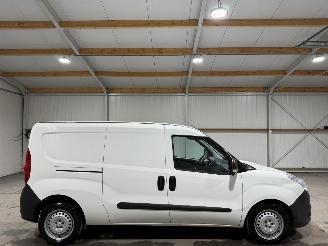 krockskadad bil bedrijf Opel Combo 1.3 DCTi 70kW L2H1 Sport 2017/11