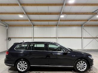 krockskadad bil auto Volkswagen Passat GTE 1.4TSI 115kW Automaat Connected Series 2016/12