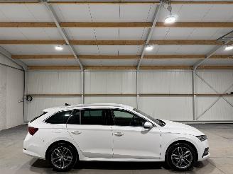 Schadeauto Skoda Octavia 1.0eTSI 81kW Automaat Business Edition Plus 2024/2