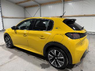 Peugeot e-208 50kWh 100kW EV GT Pack picture 11