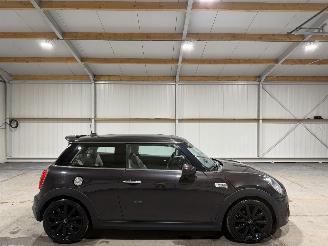 Damaged car Mini Cooper S 2.0 141kW S Chili Clima Leder 2015/6
