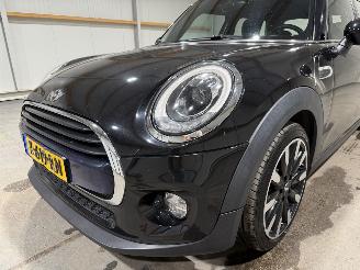 Mini Cooper 1.5 100kW Automaat Cooper Chili picture 22